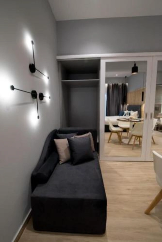 Gallery 10